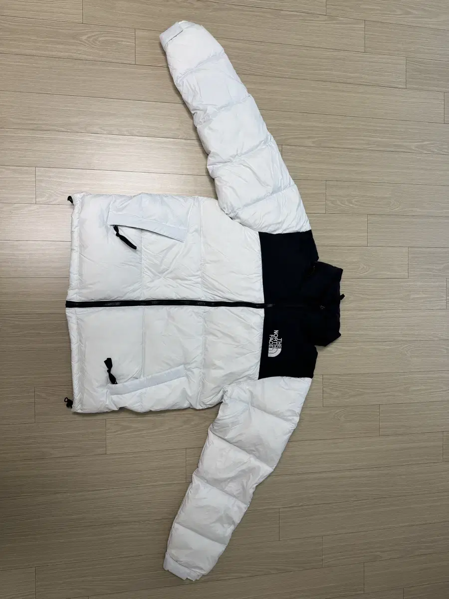 노스페이스 The North Face 1996 Retro Nuptse J